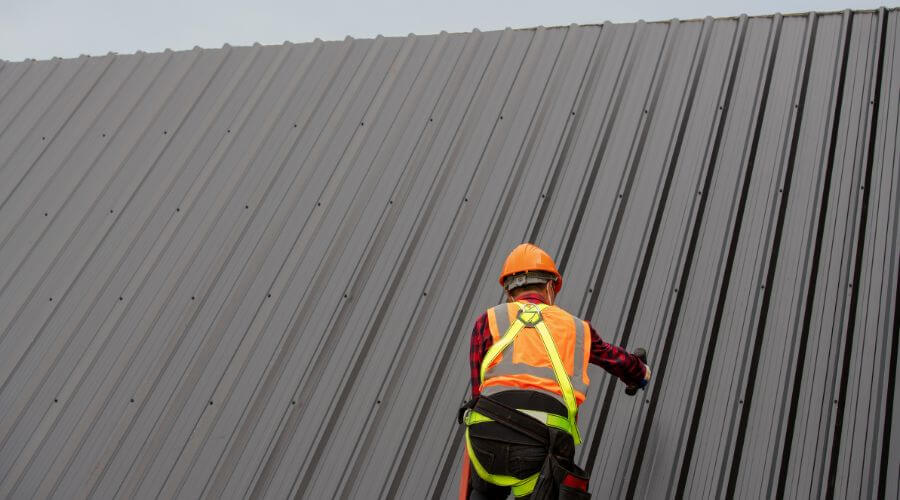 Professional residential roofers in Thompson, OH